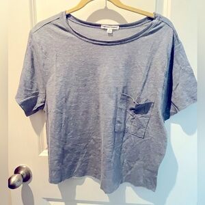 Threads 4Thought cropped tee